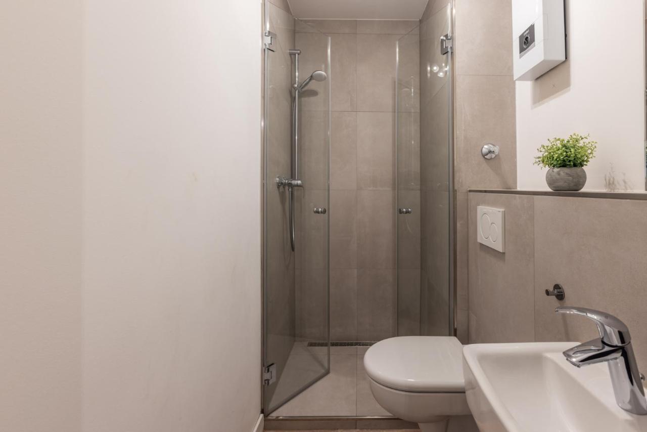Glueck Auf Appartements Hufelandstrasse Essen Exterior foto