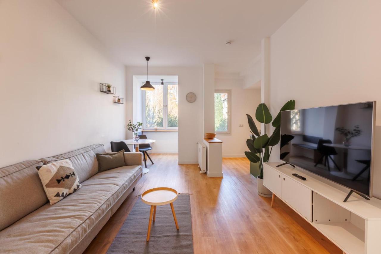 Glueck Auf Appartements Hufelandstrasse Essen Exterior foto